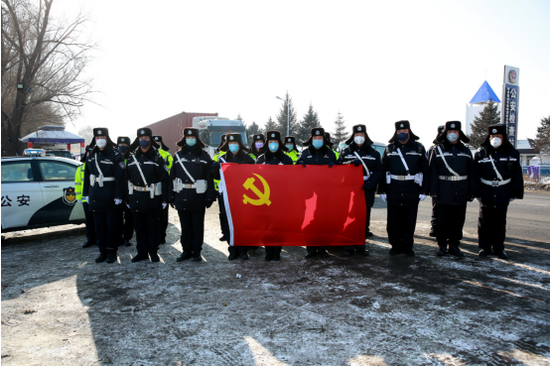 我是交警 我是党员,我必须向前 