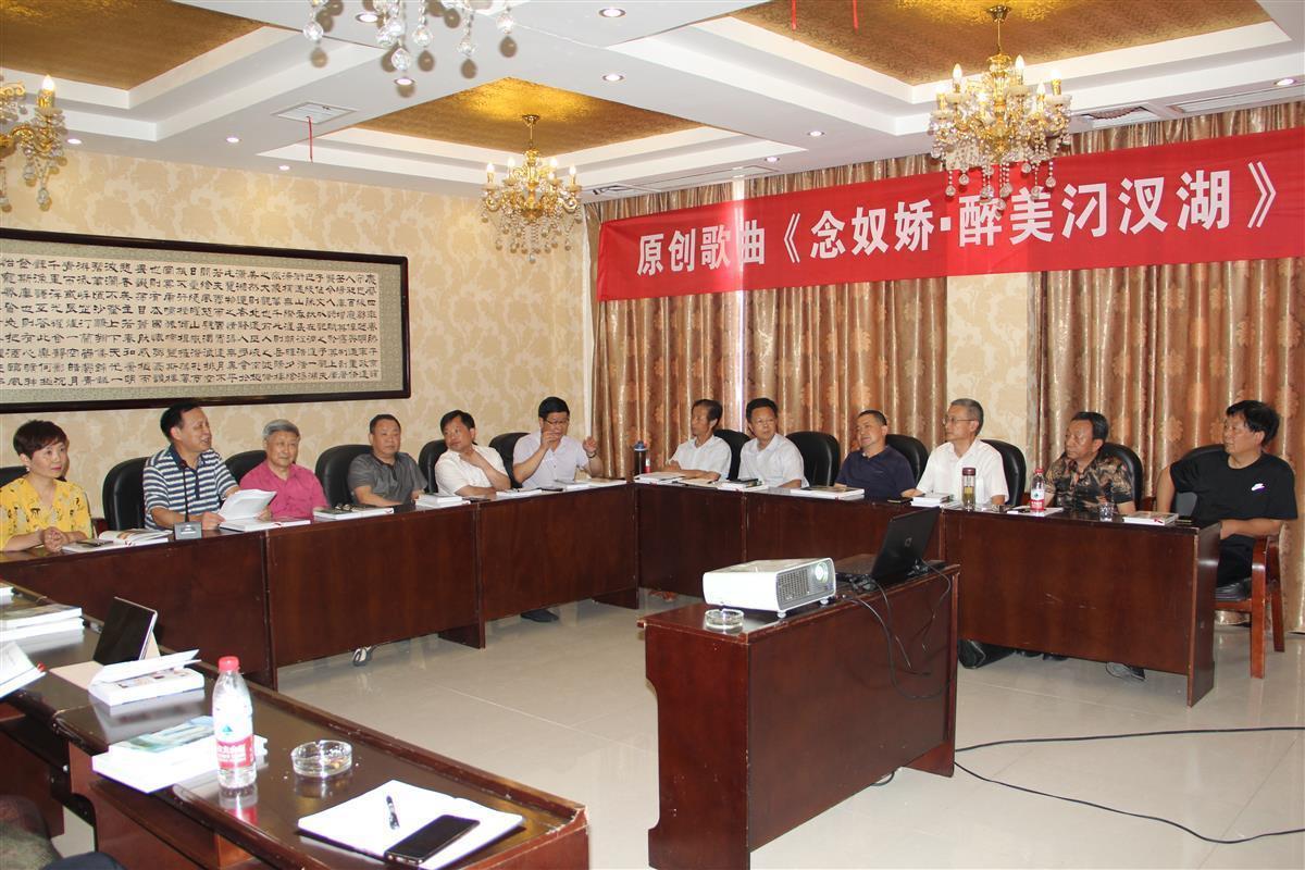 1739520518673992.jpg e3ebefa1397d5b47a914519ac1cca1d4_t01e2d0a4d152fa648c.jpg